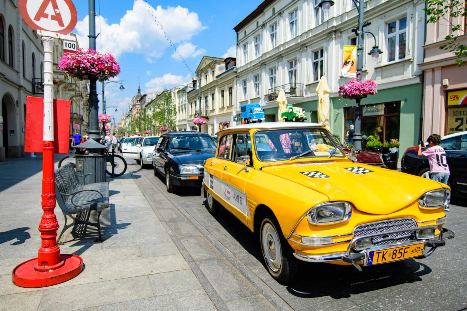 Parada zabytkowych Citroenow fot Sebastian Szwajkowski 5