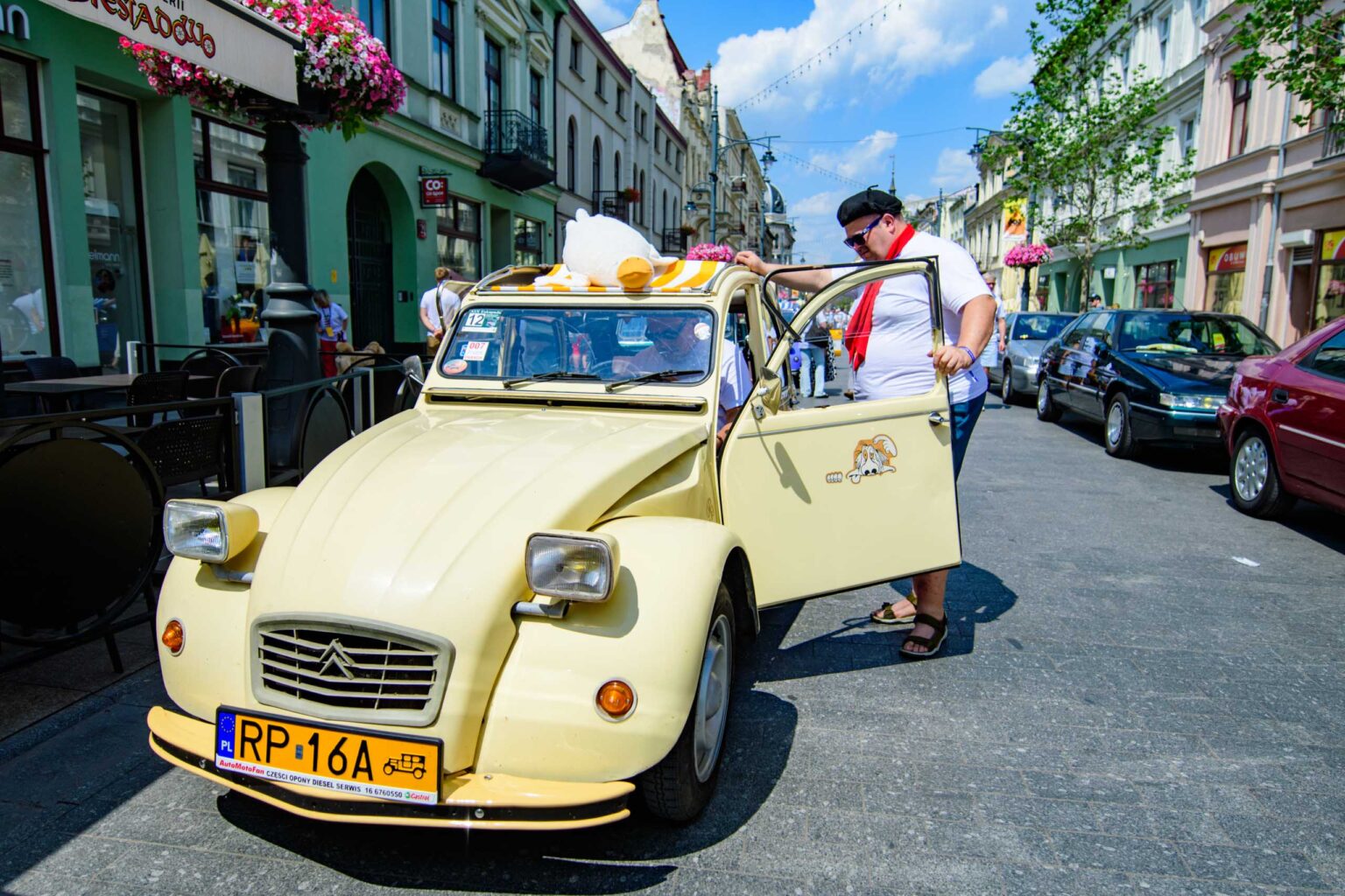 Parada zabytkowych Citroenow fot Sebastian Szwajkowski 8