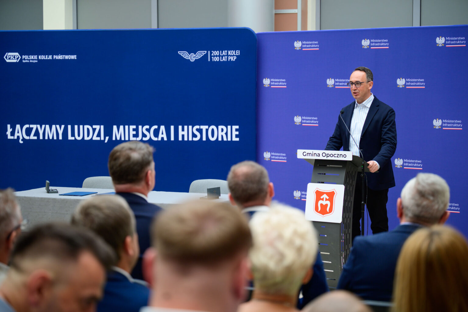 Podpisanie umowy na projekt dworca Opoczno Południe z ministrem Klimczakiem fot Sebastian Szwajkowski_12 Podpisanie umowy na projekt dworca Opoczno Poludnie z ministrem Klimczakiem fot Sebastian Szwajkowski 12