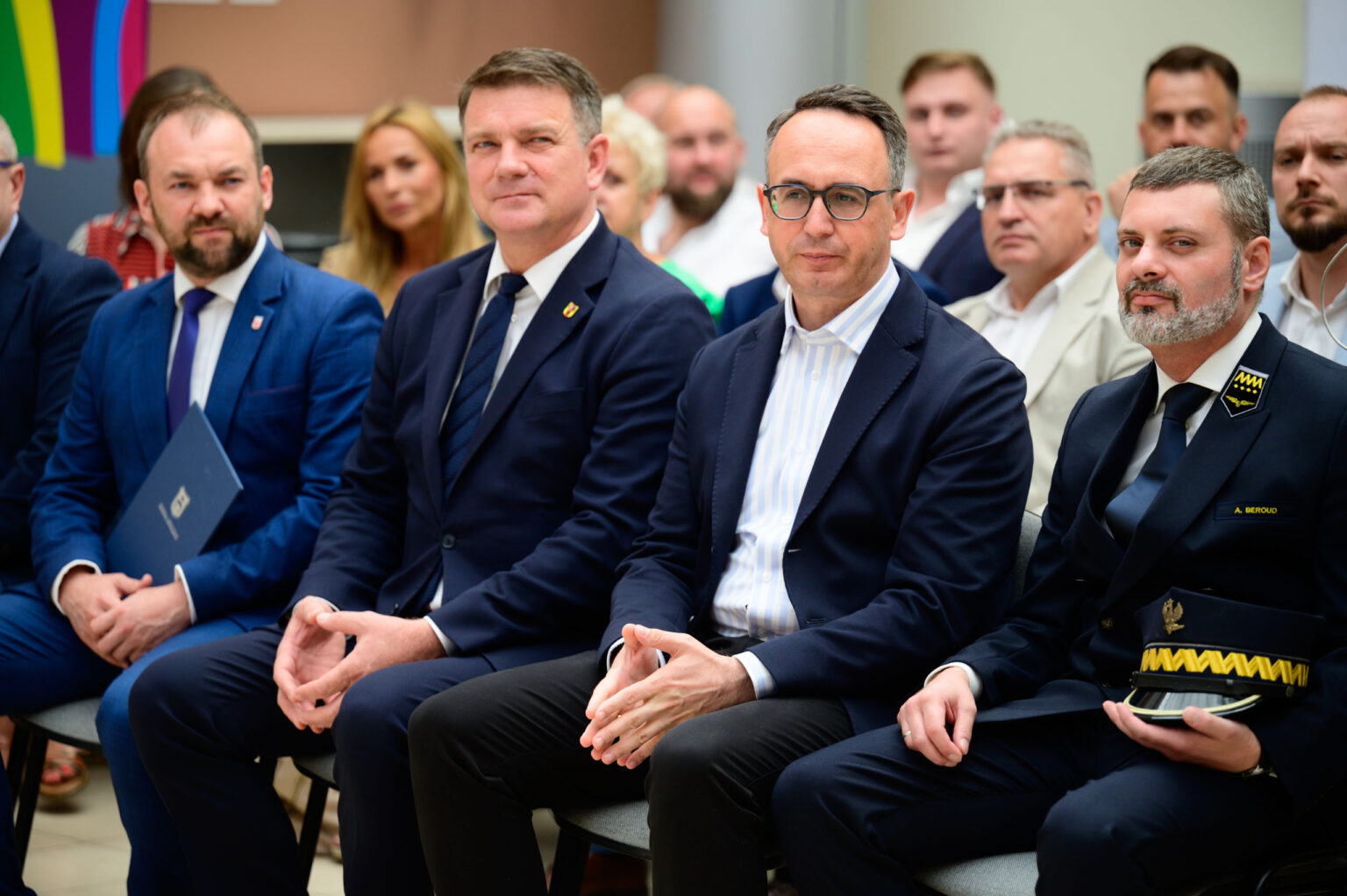Podpisanie umowy na projekt dworca Opoczno Południe z ministrem Klimczakiem fot Sebastian Szwajkowski_9 Podpisanie umowy na projekt dworca Opoczno Poludnie z ministrem Klimczakiem fot Sebastian Szwajkowski 9