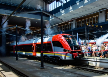 Nowe pociągi ŁKA. Elf 3.0 zmieści 350 osób