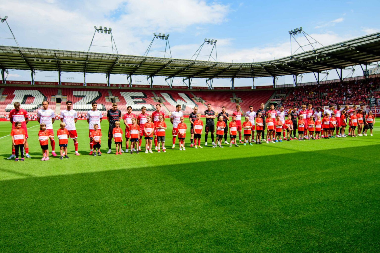 Prezentacja drużyny Widzewa sezon 2026 2027 fot Sebastian Szwajkowski_1 Prezentacja druzyny Widzewa sezon 2026 2027 fot Sebastian Szwajkowski 1
