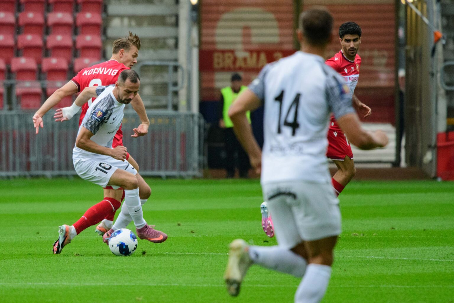 Sparing Widzew Lodz Puszcza Niepolomice fot Sebastian Szwajkowski