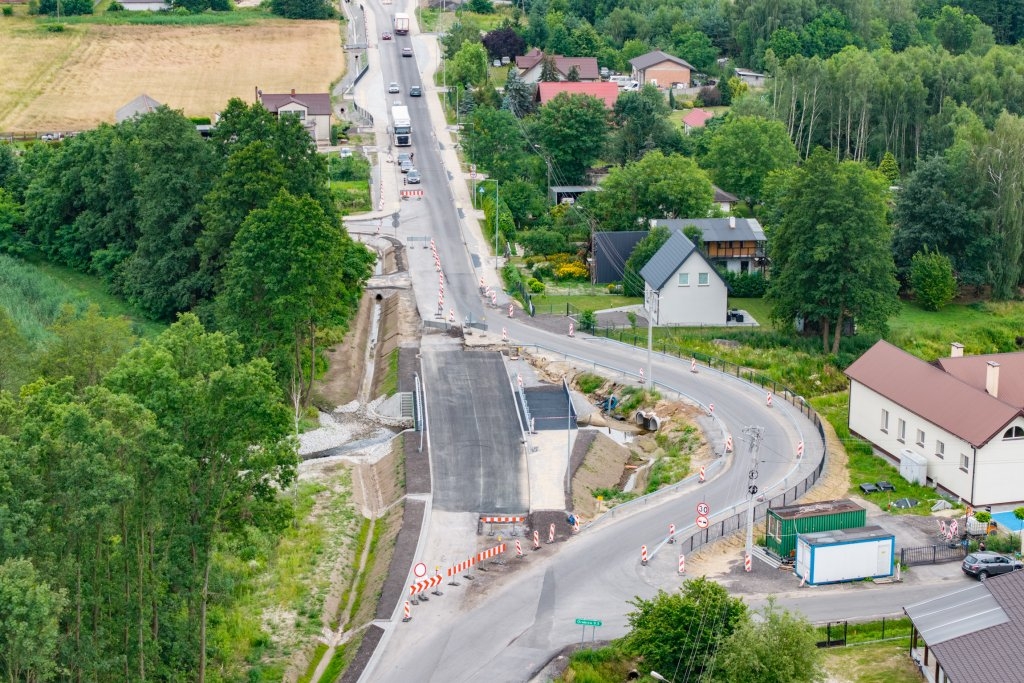 Dobra wiadomość dla kierowców. Prace na DW481 w Woli Wężykowej dobiegają końca 1 Dobra wiadomość dla kierowców. Prace na DW481 w Woli Wężykowej dobiegają końca