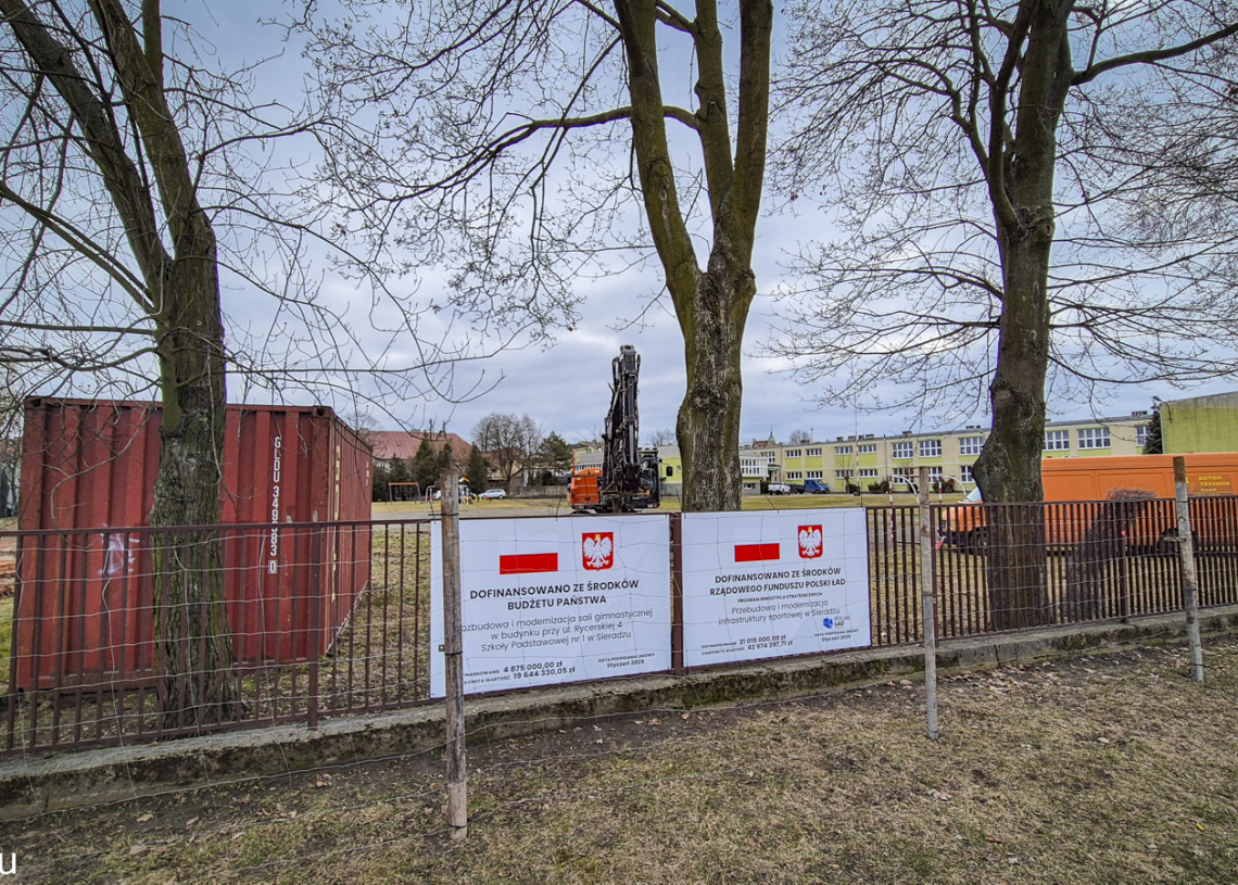 Opóźnia się budowa hali sportowej w Sieradzu. Koszt inwestycji wyniesie 2 razy więcej niż zakładano