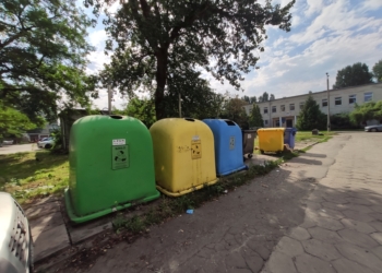 „Codzienność mieszkańców przy ul. Kadłubka”. Problem śmieci na osiedlu