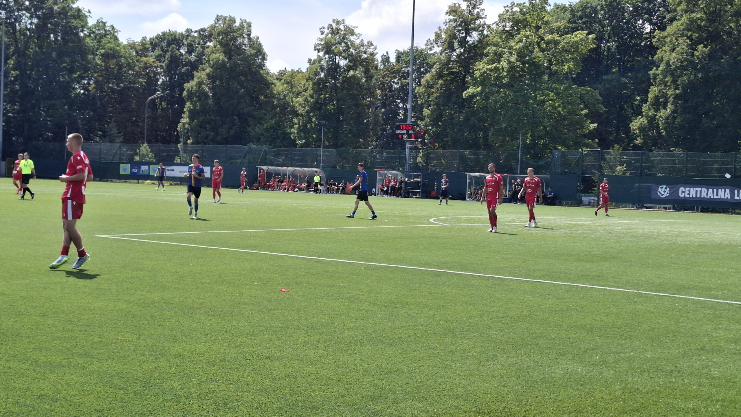 Strefa Kibica. Widzew II Łódź na „piątkę”, dobry start Pelikana Łowicz [PODSUMOWANIE 3. LIGI]