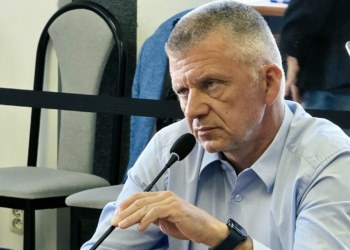 Wojewoda chce wygaszenia mandatu radnego z Piotrkowa. Chodzi o prywatną praktykę lekarską 1 Wojewoda chce wygaszenia mandatu radnego z Piotrkowa. Chodzi o prywatną praktykę lekarską