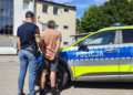 Ukrywał się w Norwegii, a przed policją schował się pod kołdrą. 35-latek zatrzymany 8 Ukrywał się w Norwegii, a przed policją schował się pod kołdrą. 35-latek zatrzymany