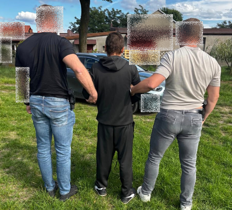 Ukrywał się w Hiszpanii przed wymiarem sprawiedliwości. 33-latek zatrzymany w Sieradzu 1 Ukrywał się w Hiszpanii przed wymiarem sprawiedliwości. 33-latek zatrzymany w Sieradzu