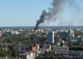 Kłęby dymu nad Łodzią. Pożar na Górnej, ewakuowano 8 osób 3 Kłęby dymu nad Łodzią. Rozległy pożar na Górnej