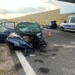 Wypadek na A2 pod Parzęczewem. Samochód uderzył w bariery, jedna osoba w szpitalu