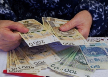 Nawet 1978 zł dodatkowo dla seniorów. ZUS rusza z wypłatami we wrześniu