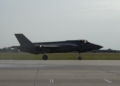 Kolejne F-35 wylądowały w Łasku. Pięć nowych myśliwców już w bazie