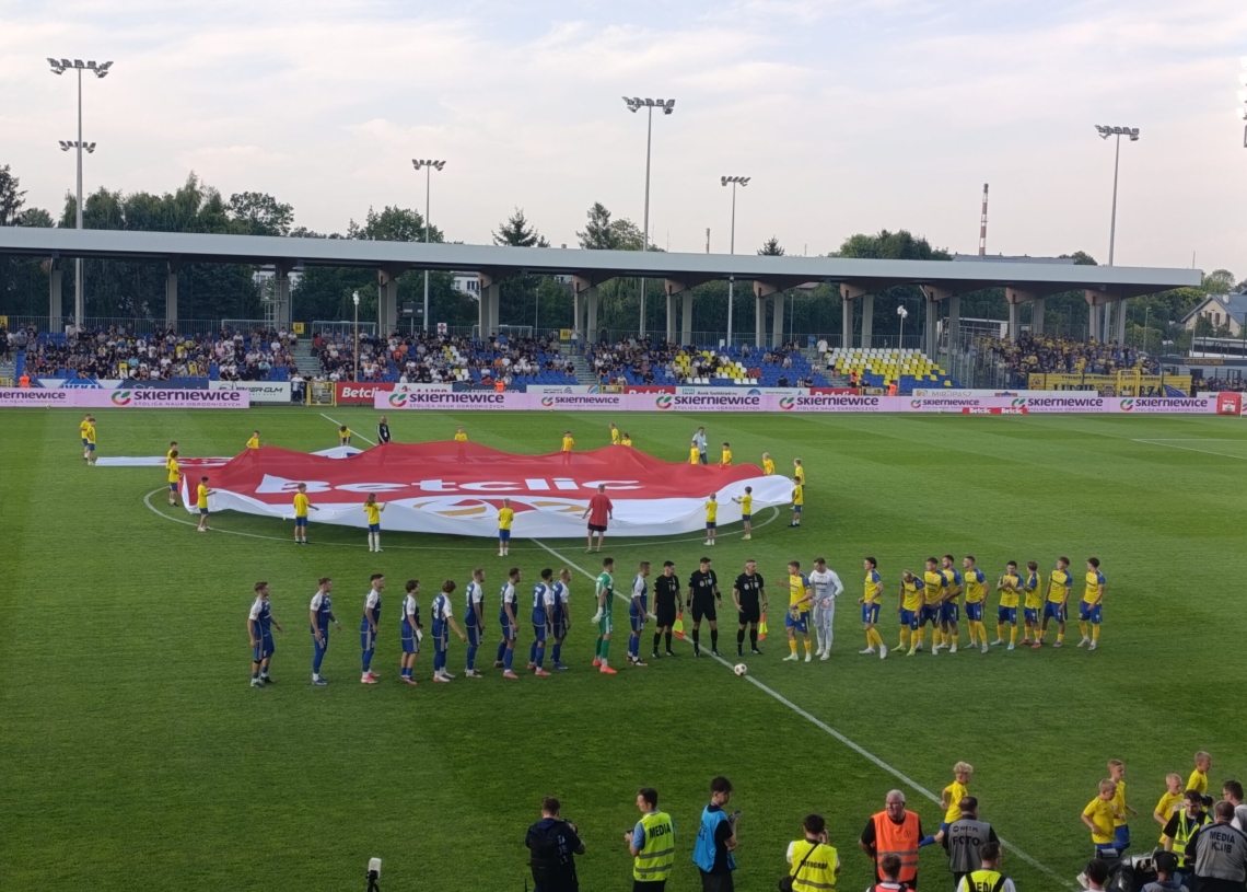 Historyczna wygrana Unitów! Unia Skierniewice – Arka Gdynia 2:0 [ZDJĘCIA]