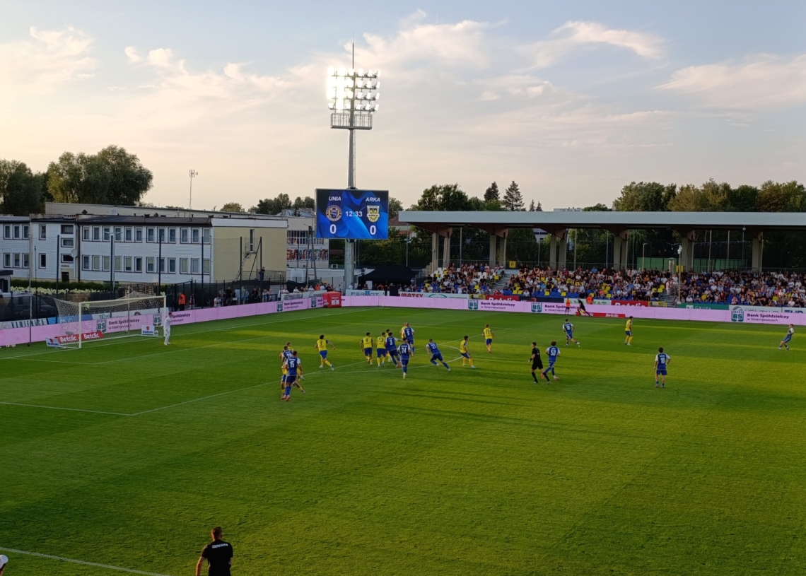 Historyczna wygrana Unitów! Unia Skierniewice – Arka Gdynia 2:0 [ZDJĘCIA]