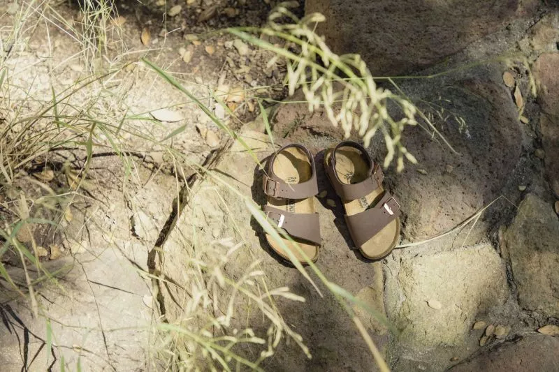 Czy damskie sandały Birkenstock New York to idealny wybór na sezon festiwalowy i miejskie wędrówki? 3 Czy damskie sandały Birkenstock New York to idealny wybór na sezon festiwalowy i miejskie wędrówki?