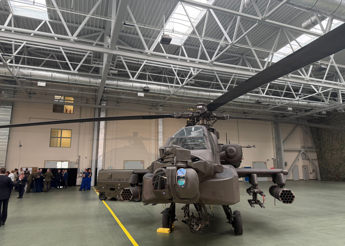 Apache będą serwisowane w Łodzi. Umowa z Boeingiem podpisana [ZDJĘCIA]
