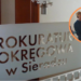 Akt oskarżenia po śmierci 6-letniego Maksymiliana w Zduńskiej Woli. Partner matki odpowie za zabójstwo 7 Akt oskarżenia po śmierci 6-letniego Maksymiliana w Zduńskiej Woli. Partner matki odpowie za zabójstwo