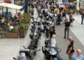 Wielka parada motocykli na Piotrkowskiej w Łodzi