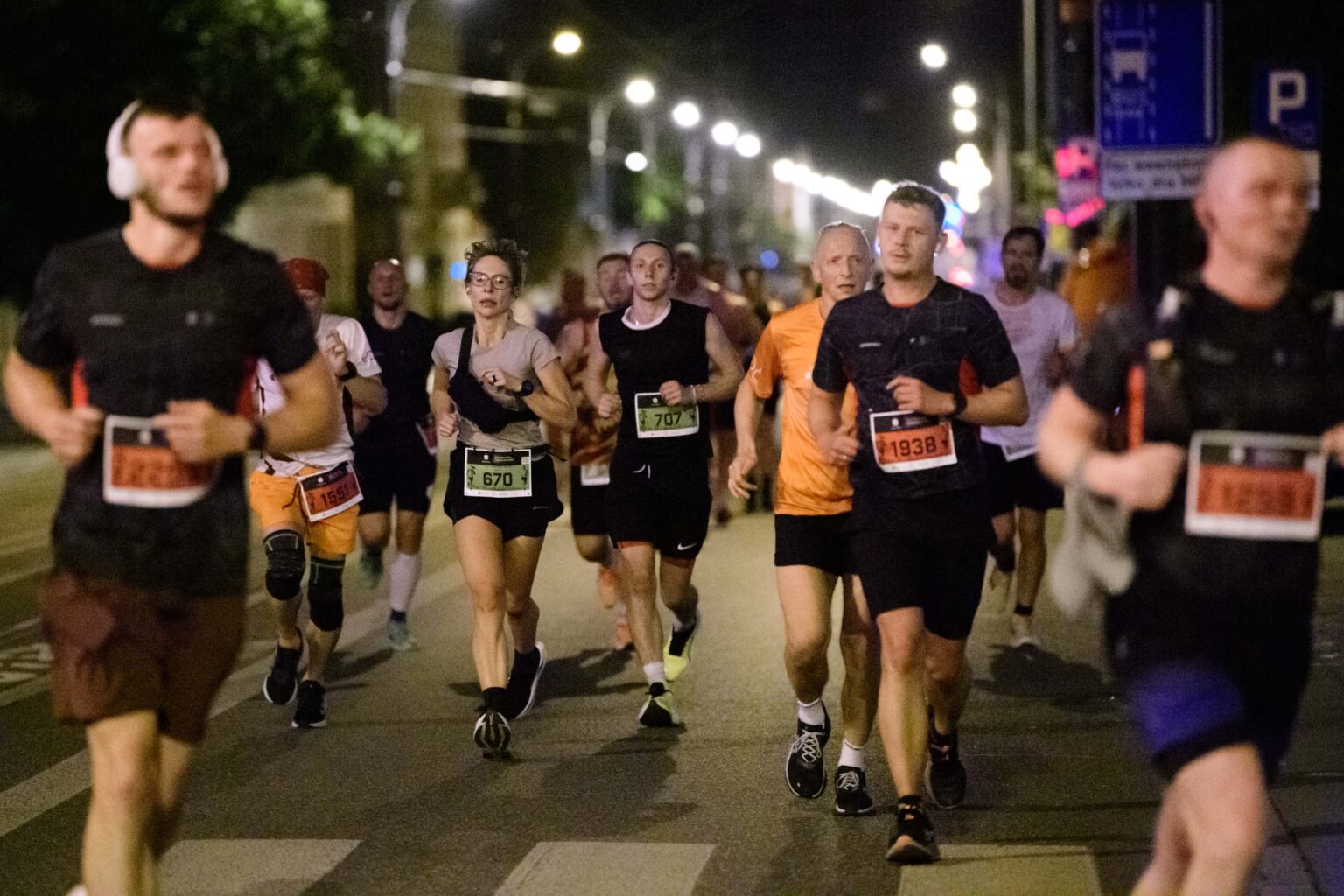 1 wieczorny półmaraton w Łodzi fot Sebastian Szwajkowski (20) 1 wieczorny polmaraton w Lodzi fot Sebastian Szwajkowski 20
