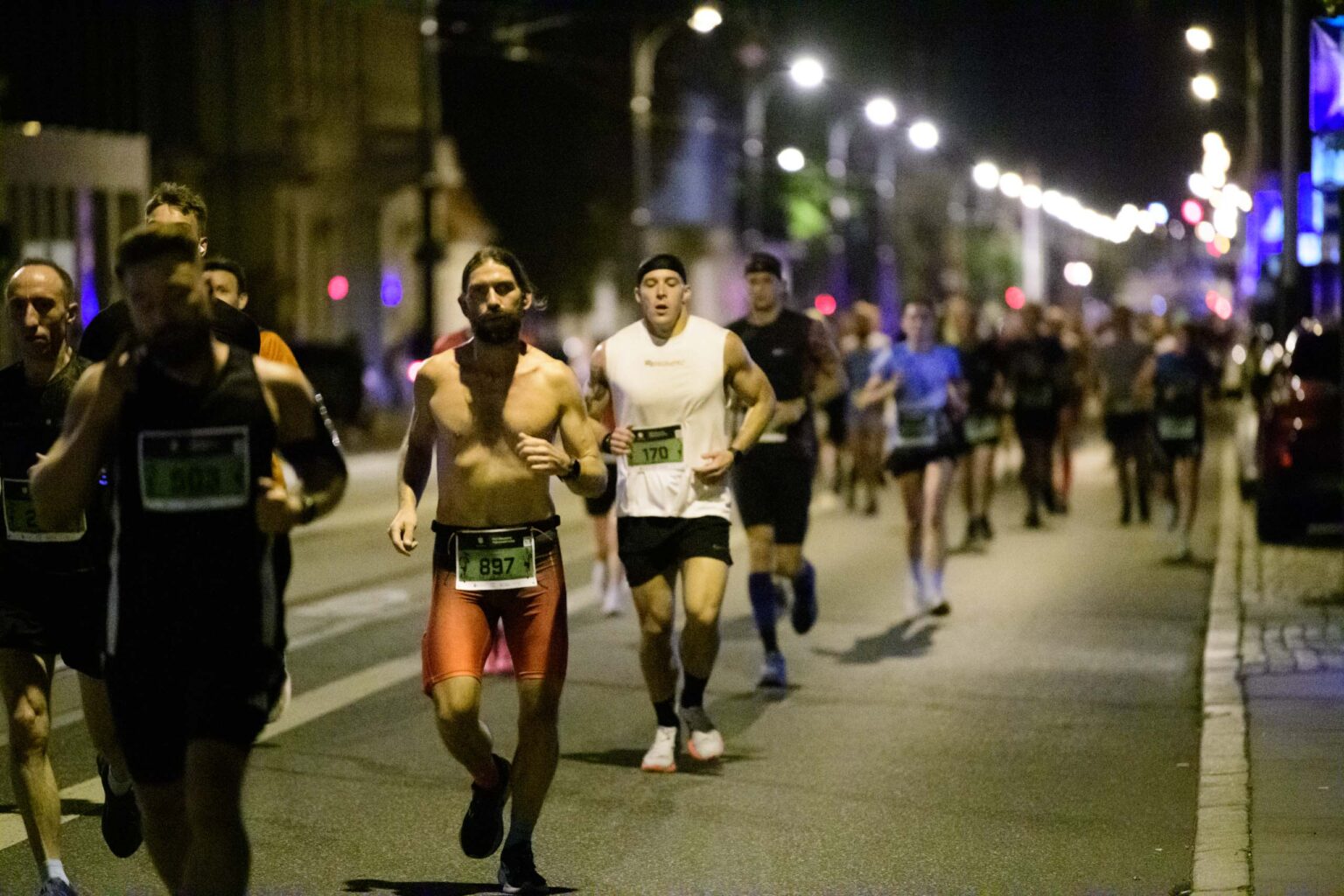 1 wieczorny półmaraton w Łodzi fot Sebastian Szwajkowski (7) 1 wieczorny polmaraton w Lodzi fot Sebastian Szwajkowski 7