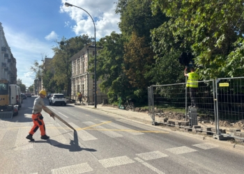 Bezpieczne przejście przy przedszkolu na Jaracza odblokowane. Pomogła interwencja Radia Łódź