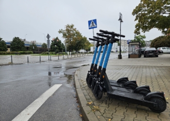 Wyższe opłaty w Skierniewicach. Chodzi o parkowanie hulajnóg elektrycznych