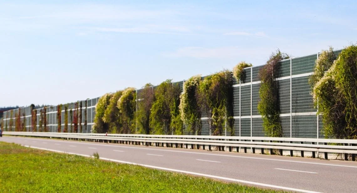 Ekrany akustyczne przy autostradzie A1. Jest rozstrzygnięcie przetargu 1 Ekrany akustyczne przy autostradzie A1. Jest rozstrzygnięcie przetargu