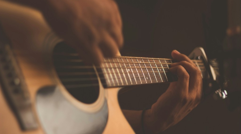 Gitara dla początkujących – jak wybrać instrument, na którym naprawdę zechcesz grać?