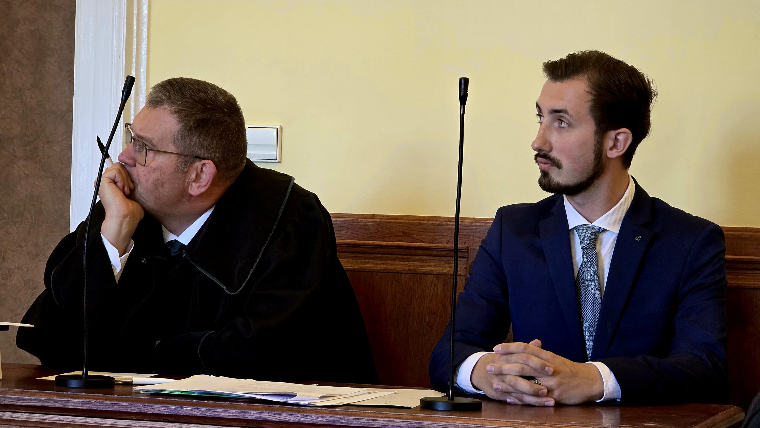 Kolejny proces po burzliwej sesji Rady Miasta w Piotrkowie Trybunalskim. Poszło o "krew na rękach"