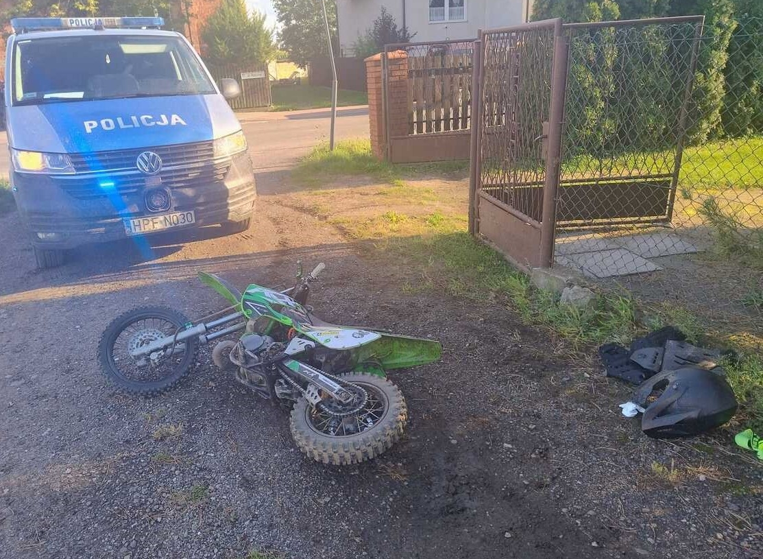 13-latek uciekał przed policją na mini crossie. Sprawą zajmie się sąd rodzinny 1 13-latek uciekał przed policją na mini crossie. Sprawą zajmie się sąd rodzinny