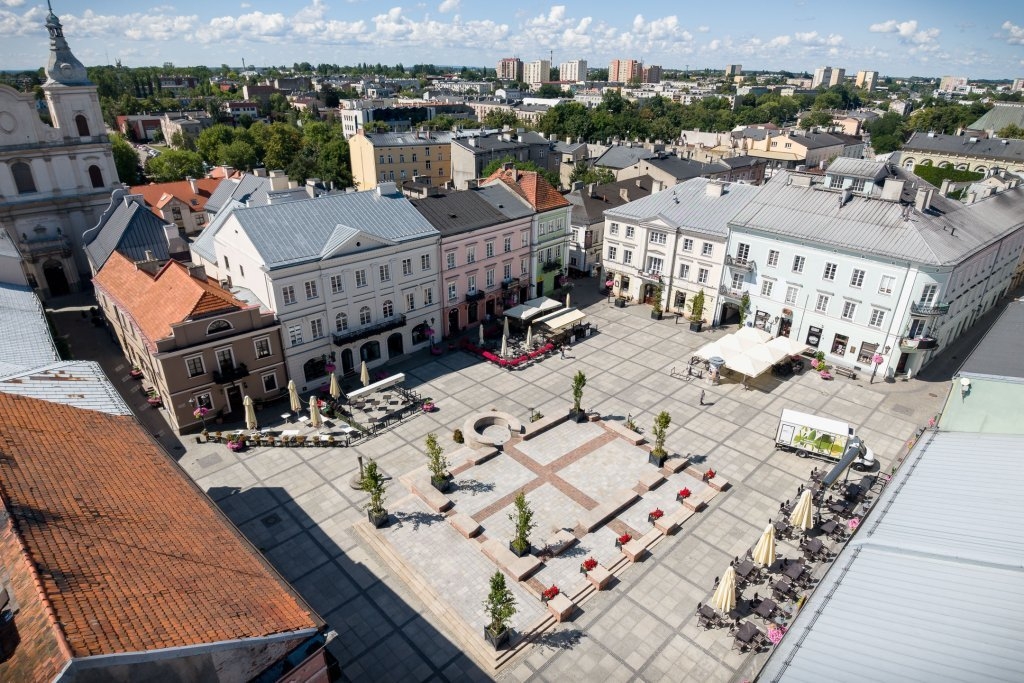 Trzy kamienice na piotrkowskiej Starówce do remontu. Powstanie 47 mieszkań