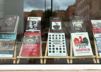 Antysemickie książki na wystawie łódzkiej księgarni. Społecznik zawiadamia prokuraturę