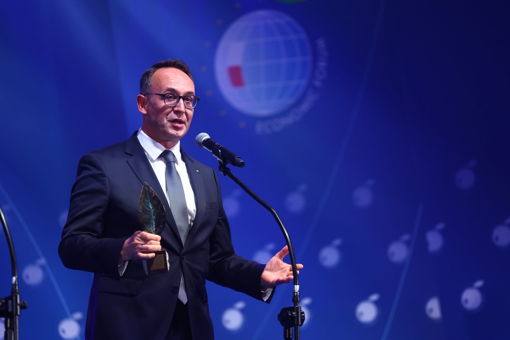Dariusz Klimczak Człowiekiem Roku 2026 Forum Ekonomicznego w Karpaczu