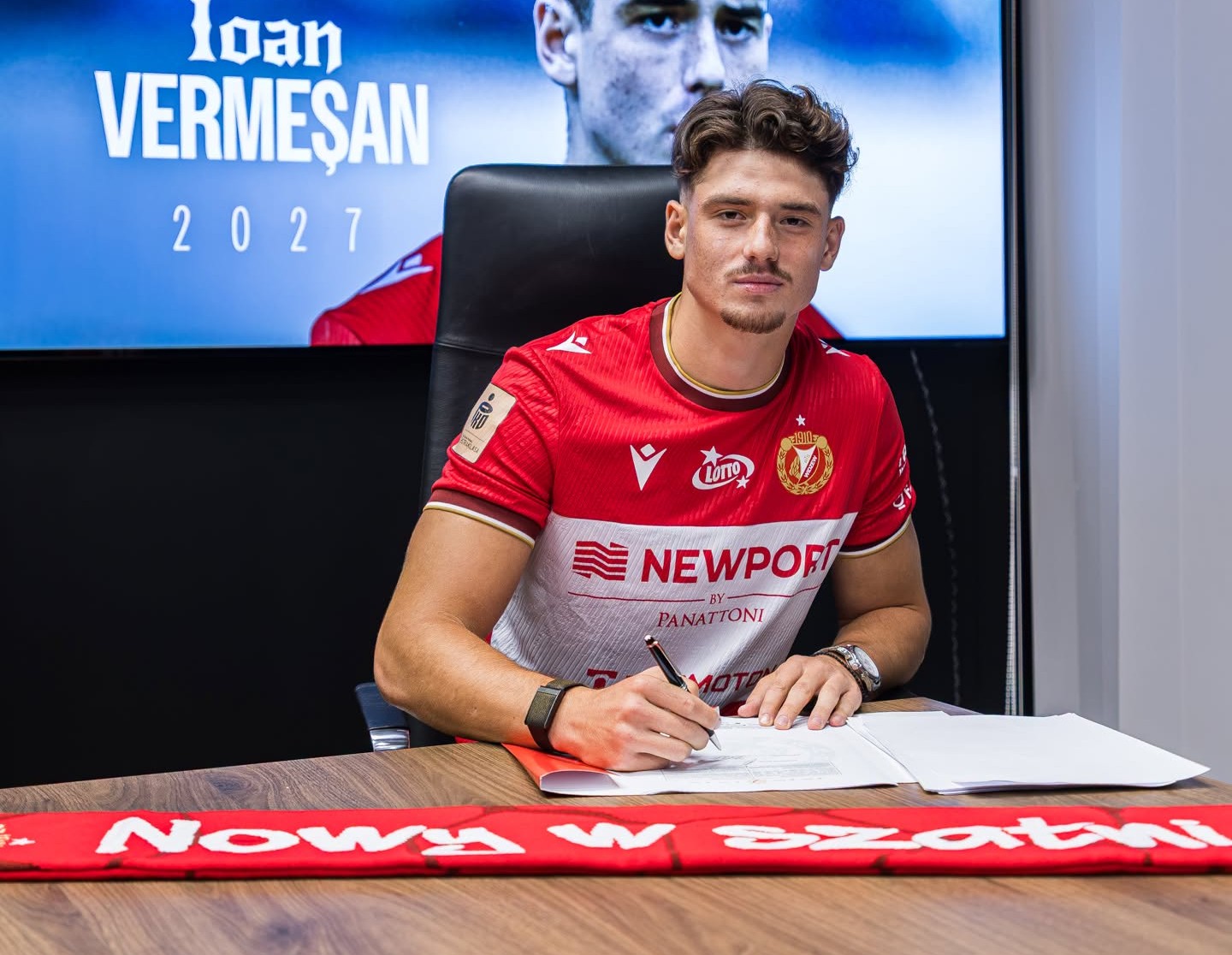 Grał w Serie A, teraz trafił do Widzewa. Ioan Vermeșan nowym napastnikiem łodzian