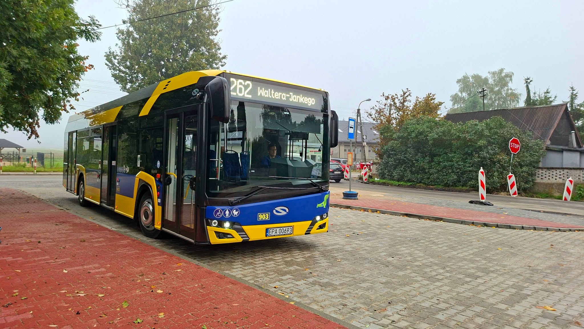 Autobusy znów dojeżdżają do Kudrowic. Linie 260 i 262 wróciły na stałe trasy
