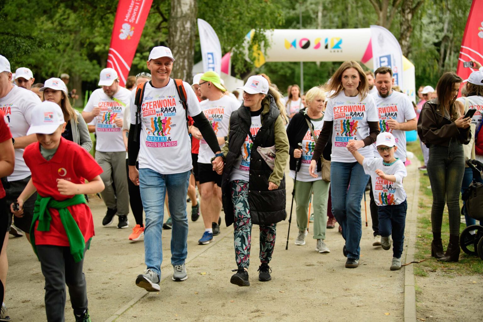Bieg Czerwona Kartka Dla Raka fot Sebastian Szwajkowski 30
