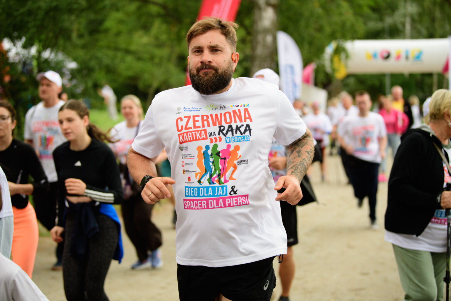 Bieg Czerwona Kartka Dla Raka fot Sebastian Szwajkowski 31