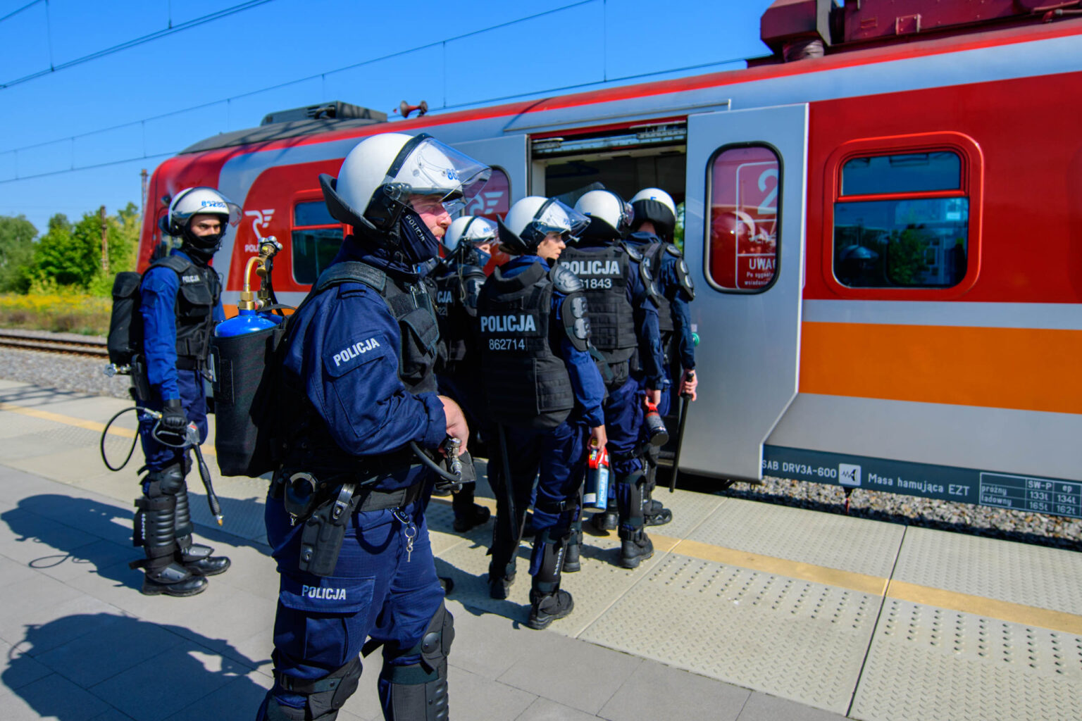 Ćwiczenia policji z PKP fot Sebastian Szwajkowski_10 Cwiczenia policji z PKP fot Sebastian Szwajkowski 10