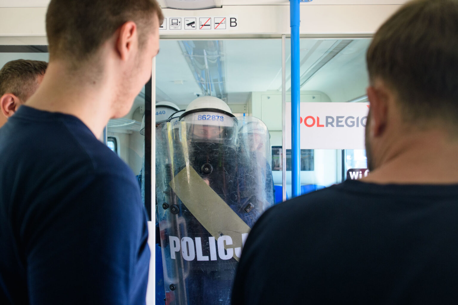 Ćwiczenia policji z PKP fot Sebastian Szwajkowski_11 Cwiczenia policji z PKP fot Sebastian Szwajkowski 11