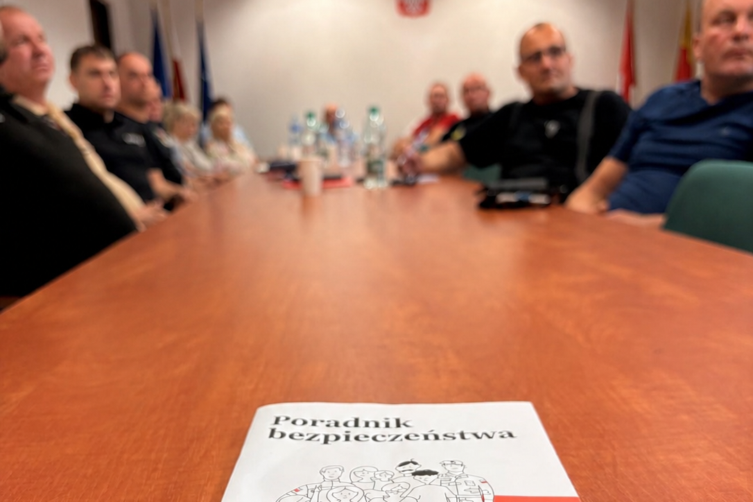 Bezpieczeństwo zaczyna się lokalnie. Cykl szkoleń dla samorządów i sołtysów 1 Bezpieczeństwo zaczyna się lokalnie. Cykl szkoleń dla samorządów i sołtysów