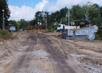 Pasaż Rajczaka w Zduńskiej Woli zmienia się nie do poznania. Przebudowa zbliża się do półmetka