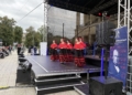 Teatr Wielki w Łodzi inauguruje jubileuszowy sezon. Rodzinny piknik przed teatrem [ZDJĘCIA]