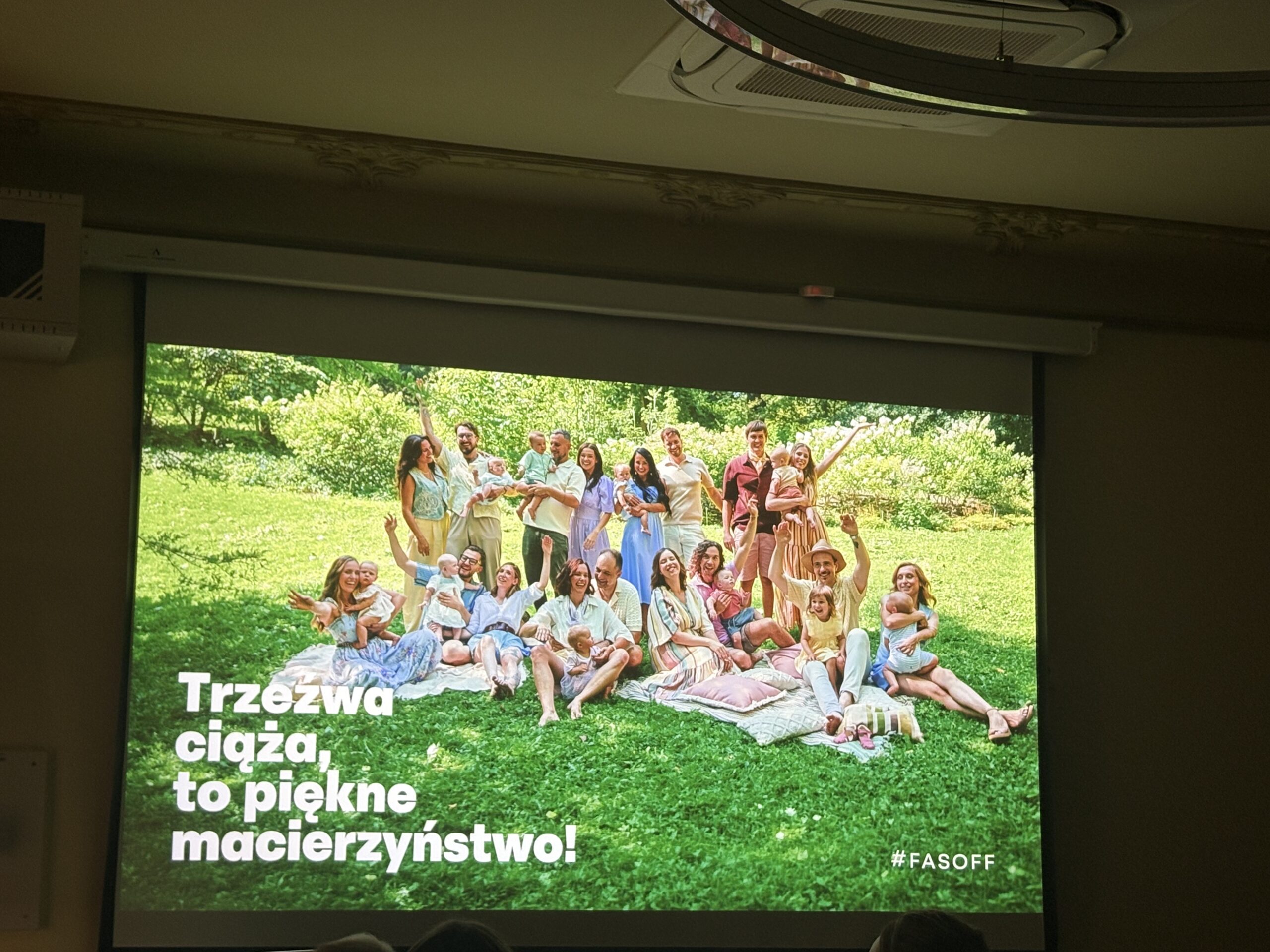 „Trzeźwa ciąża to piękne macierzyństwo”. Fundacja Dom w Łodzi rusza z kampanią FASOFF 2 „Trzeźwa ciąża to piękne macierzyństwo”. Fundacja Dom w Łodzi rusza z kampanią FASOFF