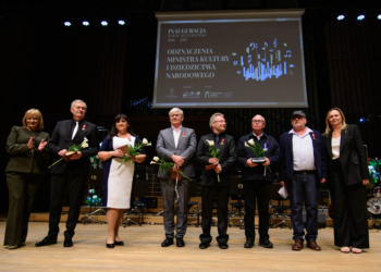 W Filharmonii Łódzkiej odznaczono zasłużonych dla kultury regionu