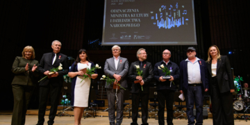 W Filharmonii Łódzkiej odznaczono zasłużonych dla kultury regionu