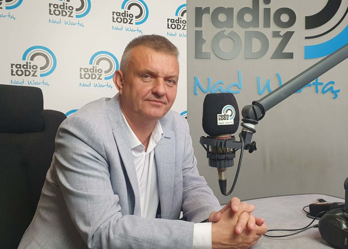 Mariusz Bądzior, starosta sieradzki: „15 uczniów w klasie to już bardzo krytyczna liczba” [POSŁUCHAJ]