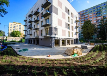 Nowe mieszkania komunalne w Łodzi prawie gotowe. Zamieszka w nich 28 rodzin [ZDJĘCIA]