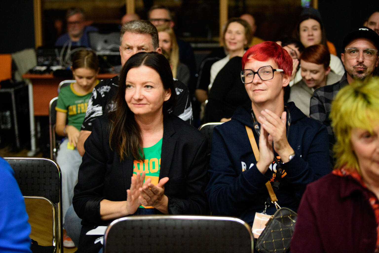 Odsłuch płyty z wizualizacjami w Studiu Debicha fot Sebastian Szwajkowski_10 Odsluch plyty z wizualizacjami w Studiu Debicha fot Sebastian Szwajkowski 10